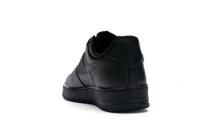 Nike 07 Nere